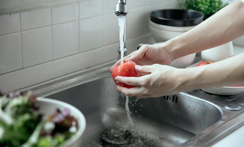 Zacarias Marques: Soluções Hídricas Sustentáveis para o Futuro de Parauapebas Zacarias Marques, candidato à reeleição, reforça seu compromisso com a solução do problema hídrico que afeta Parauapebas. Em seu último mandato, ele liderou a criação de estudos em parceria com a Vale e outros órgãos, propondo alternativas como o uso da água da cava da mina e a construção de grandes lagoas de contenção. Essas medidas podem garantir o abastecimento sustentável da cidade, preservando o Rio Parauapebas e assegurando água de qualidade para todos. #Zacarias15678 #ÁguaParaTodos #SoluçõesSustentáveis #MDB #Parauapebas